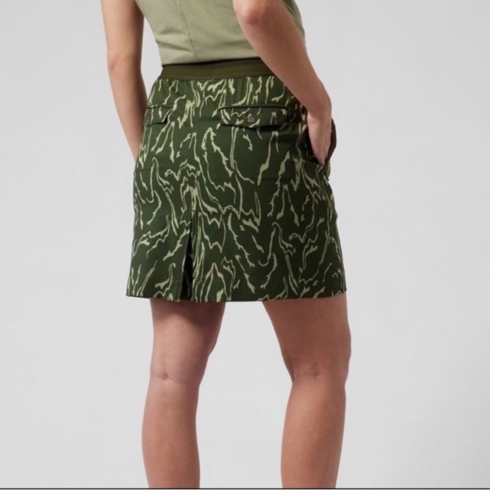 Athleta Vienna Skort Green Size 14 Golf Tennis Preppy - Picture 2 of 9